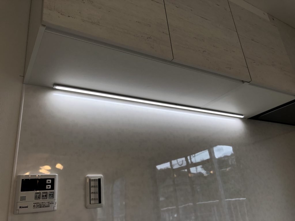 LXE14000キッチンライト蛍光灯(FL20SS・EX-D 18×2灯) - 照明